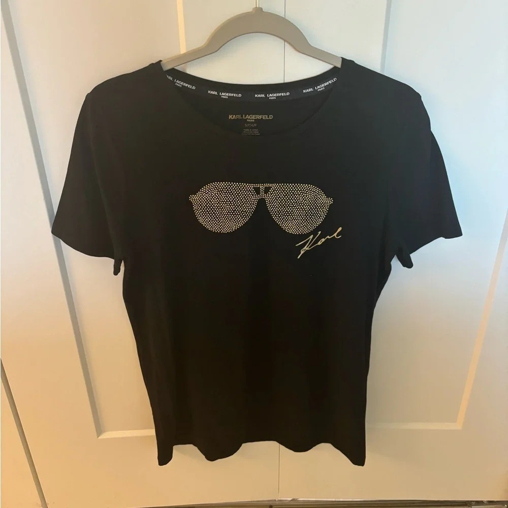 Karl Lagerfeld Paris Women’s Black Gold Stud Embellished Sunglasses T Shirt Sz S